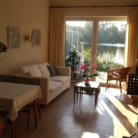 Ilses Seeblick شقة